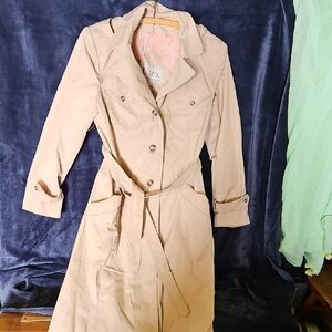 Vintage Utex Light Tan Trench Coat. Small Stain On Hood. Small Rip In Liner